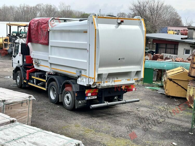 Нови контейнери за битови отпадъци разполагат в Димитровград