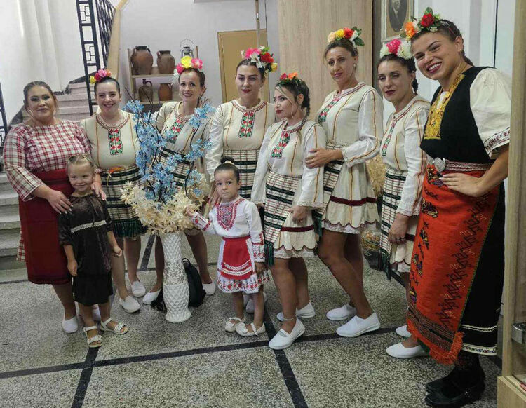 Концерт-спектакъл беляза началото на нова ера за читалището във Войводово след ремонта