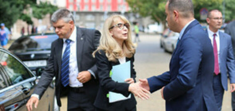 Буруджиева: Президентът е знаел предварително състава на кабинета „Кожарева“. Разигра се спектакъл