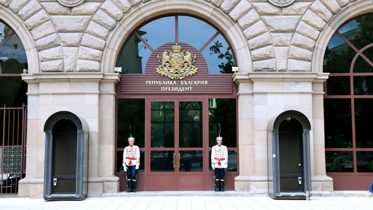 Разговорите при Радев: Кой е готов да бъде служебен премиер