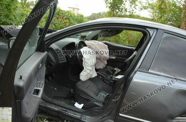 7 души пострадаха при катастрофа между кола и камион на „АБ“