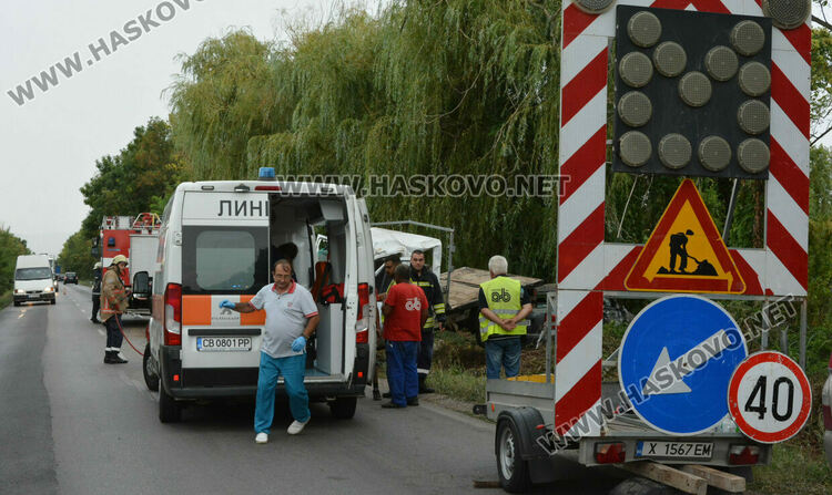 7 души пострадаха при катастрофа между кола и камион на „АБ“
