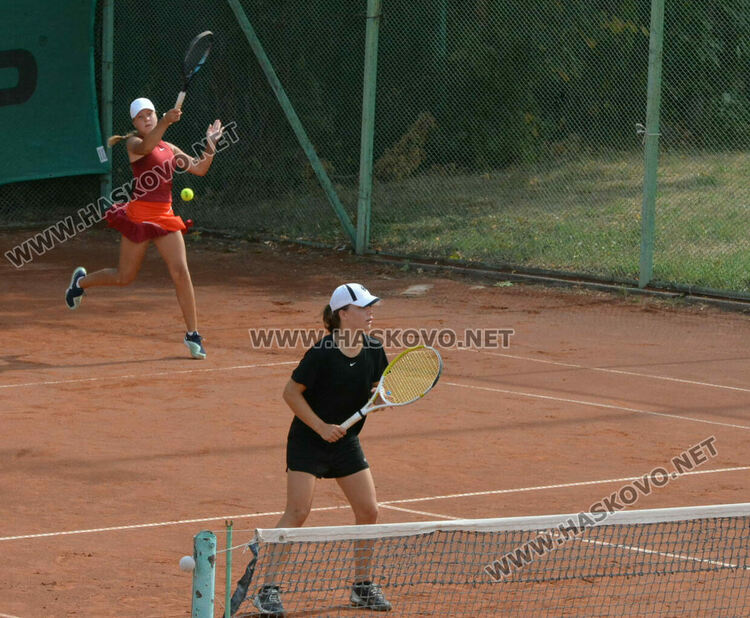 Украинка и германка спечелиха титлата на двойки на турнира по тенис „Haskovo cup“