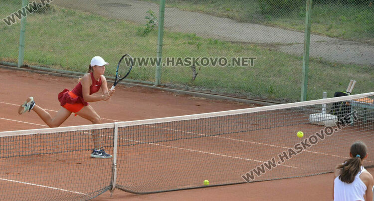 Украинка и германка спечелиха титлата на двойки на турнира по тенис „Haskovo cup“