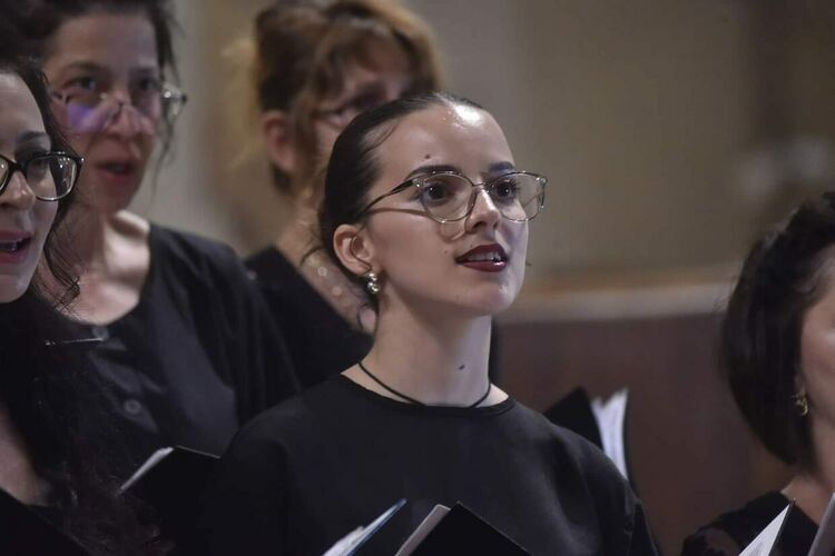 Хор „Родна песен“ със златен медал от фестивал във Флоренция