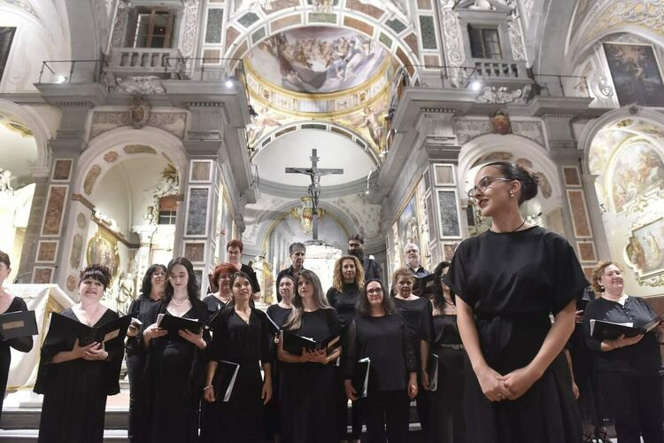 Хор „Родна песен“ със златен медал от фестивал във Флоренция