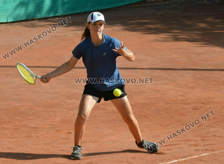 Бонев и Пападополу триумфираха в битките на сингъл на тенис турнира „Haskovo cup“