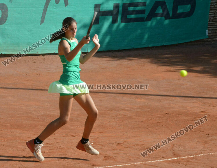 Бонев и Пападополу триумфираха в битките на сингъл на тенис турнира „Haskovo cup“