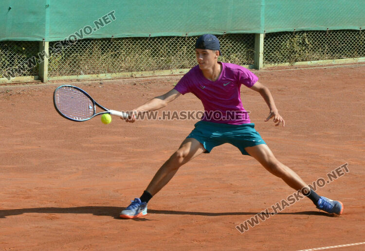 Бонев и Пападополу триумфираха в битките на сингъл на тенис турнира „Haskovo cup“