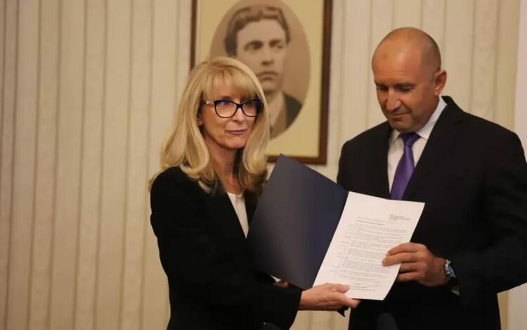 Румен Радев попари надеждата на Горица Кожарева да оглави една напълно ненужна структура - служебния кабинет