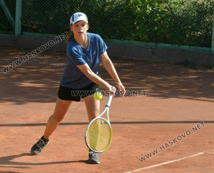 Бонев и Пападополу триумфираха в битките на сингъл на тенис турнира „Haskovo cup“