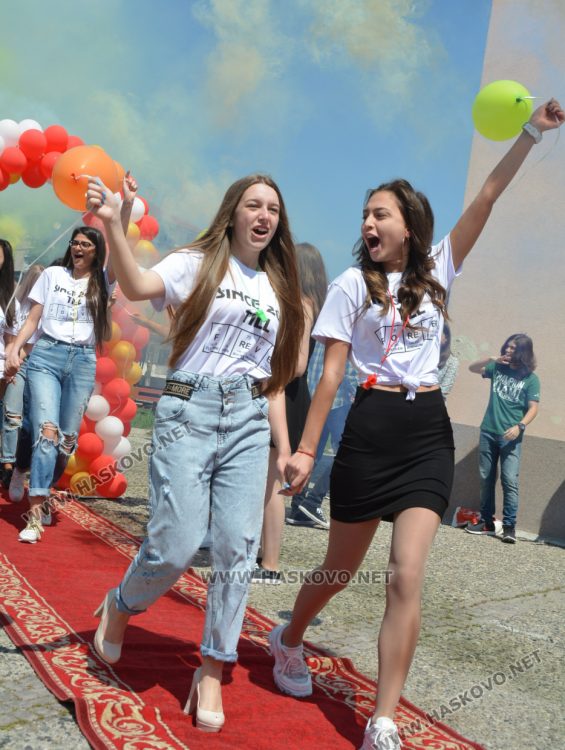 Абитуриентите дължат здравна вноска за юли, ако не работят