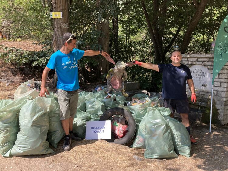 Съвместни акции по почистване на нерегламентирани сметища в Асеновград и Куклен