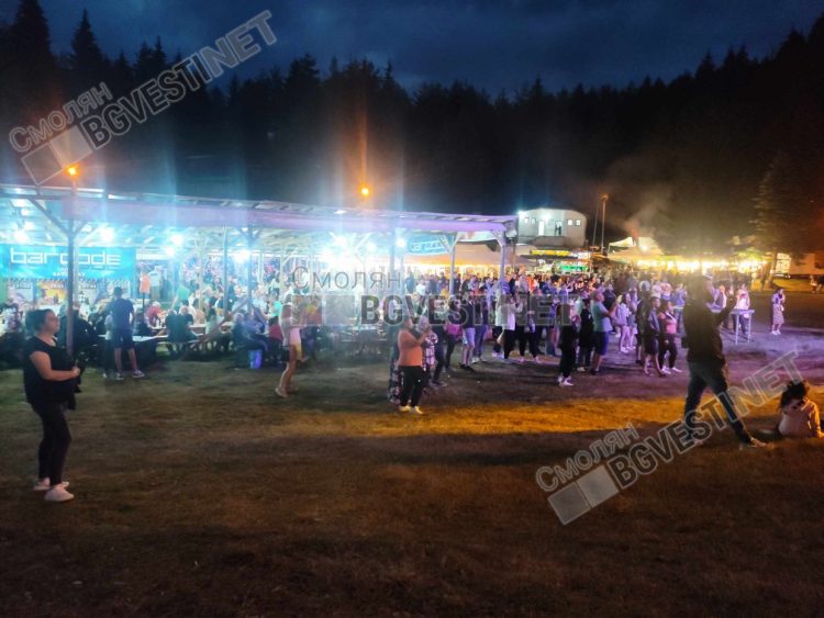 В Доспат на празника награждават  150 чешмари, на сцената се качва фолк  дивата Преслава