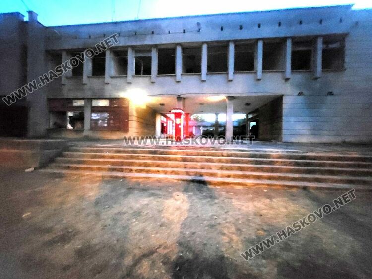 Майка: 11-годишен намушка с нож 13-годишния ми син