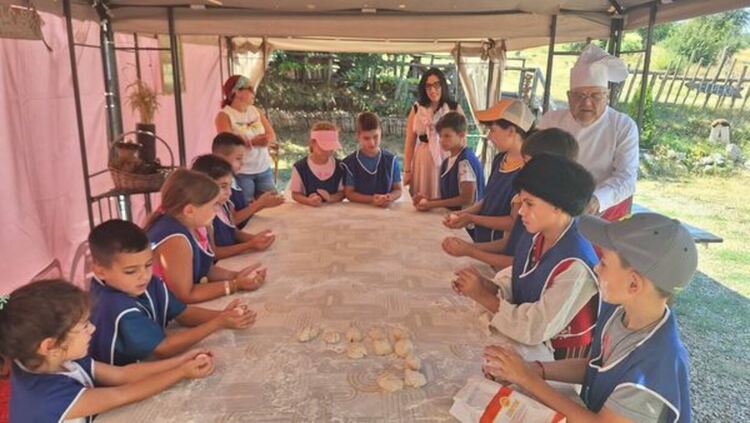 Над 150 деца от населените места в общината взеха участие в Лятна академия „Ваканция на село“