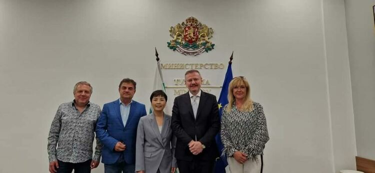 Министър Милошев: Фестивалът на киселото мляко в с. Момчиловци е мост в отношенията ни с Китай