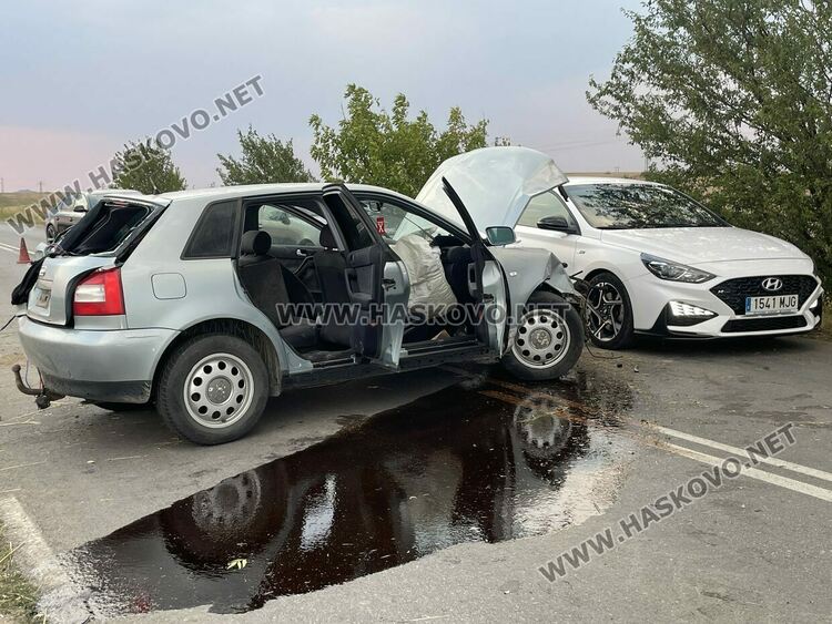 Шофьор пострада при катастрофа на пътя Хасково - Минерални бани