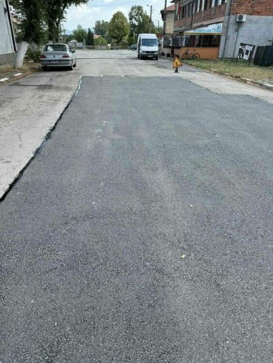 Започна ремонт на общински пътища, улици, паркинги и тротоари в Община Радомир