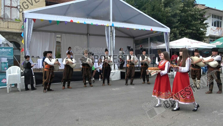 Стартира тридневният Фестивал на киселото мляко в Момчиловци