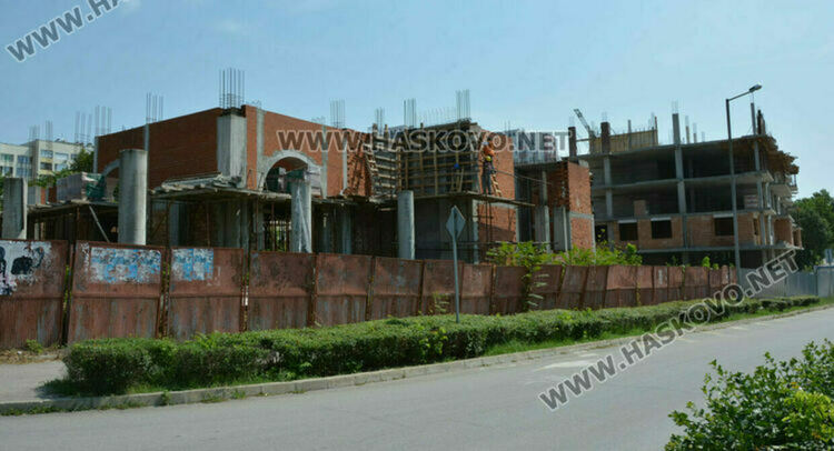 Възобновяват строежа на „Св. Иван Рилски” в „Орфей“