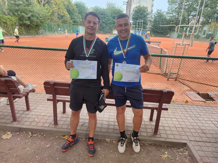 Ясни са победителите от Турнира по тенис по повод Празника на Димитровград