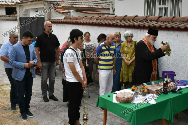 6 курбана даде кметът Иво Димов в Димитровград