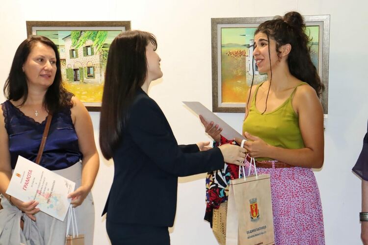 Платната от Националния пленер по живопис „С Хасково в сърцето“ ще вдъхновяват млади творци