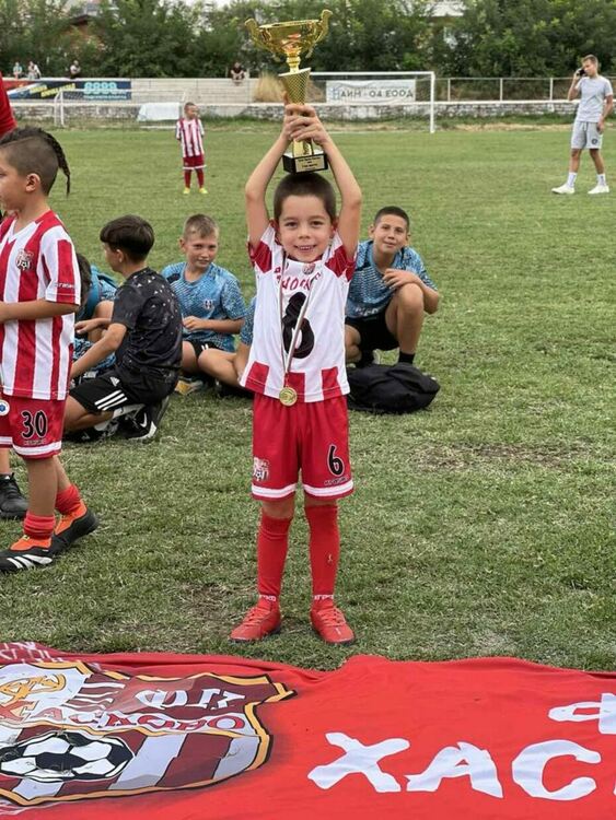 Младите надежди на ФК „Хасково“ с шампионска титла от турнир в Асеновград