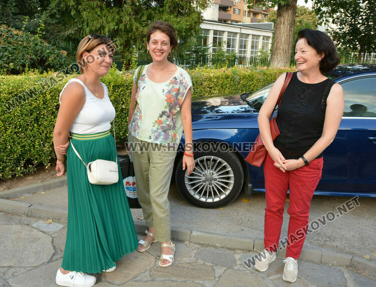 Любими композитори звучаха на подхода към Монумента на Богородица