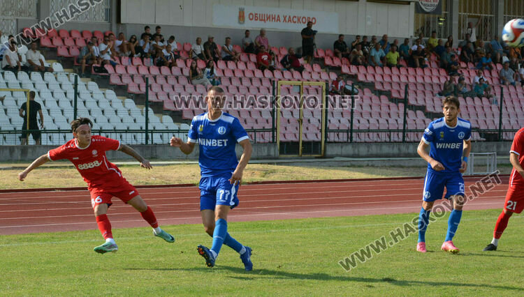 „Черноморец“ взе дербито със „Саяна Хасково“