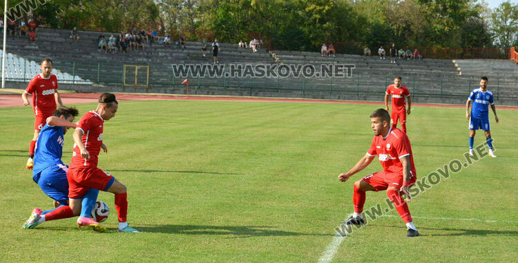 „Черноморец“ взе дербито със „Саяна Хасково“