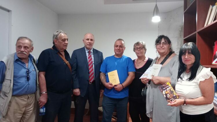 Български поети участваха във фестивал в Македония по инициатива на Сдружение „Шемето Интернационал”– град Първомай     