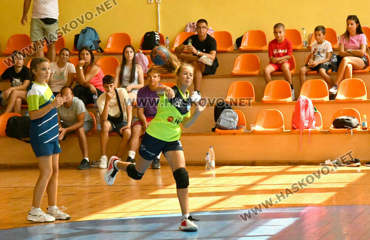 Шест отбора стартираха в Купа „Вълчо Даскалов“