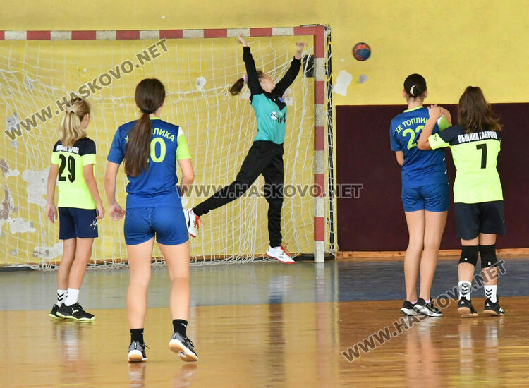 Шест отбора стартираха в Купа „Вълчо Даскалов“