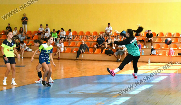 Шест отбора стартираха в Купа „Вълчо Даскалов“