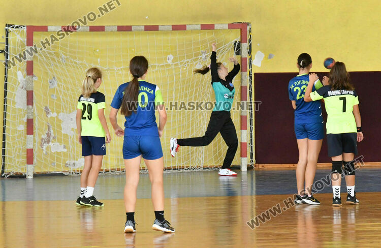 Шест отбора стартираха в Купа „Вълчо Даскалов“