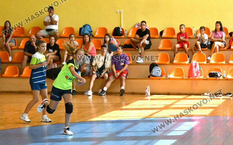 Шест отбора стартираха в Купа „Вълчо Даскалов“