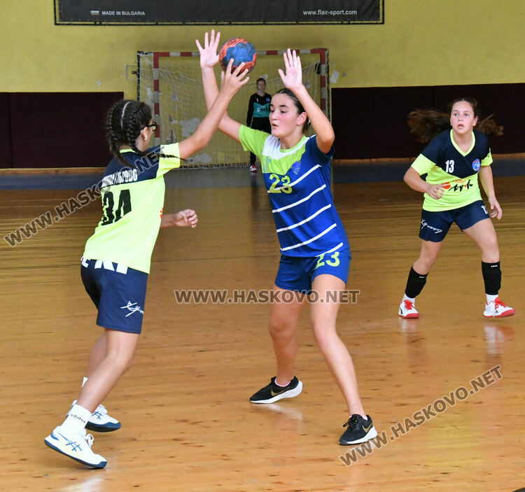 Шест отбора стартираха в Купа „Вълчо Даскалов“