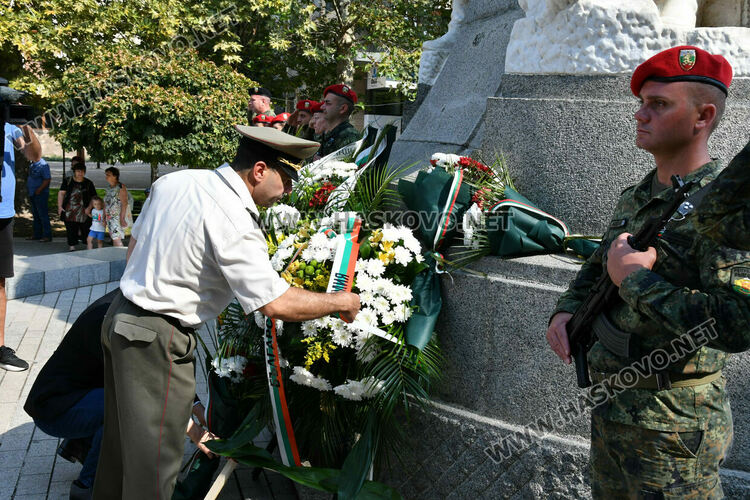 Хасково отбеляза 139 г. от Съединението, изви се празнично хоро
