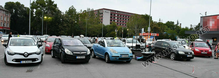 Лятно автокино в Хасково събра деца, младежи и възрастни