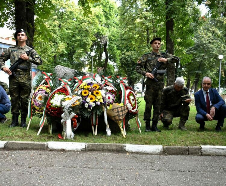 Асеновград отбеляза тържествено годишнината от Съединението 