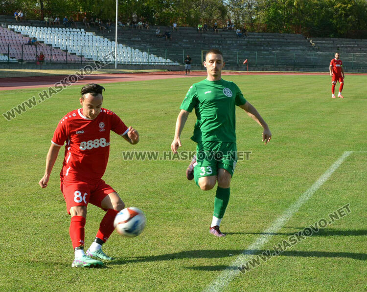 „Саяна Хасково“ с трудна победа над „Загорец“, Ахмед Осман герой за домакините