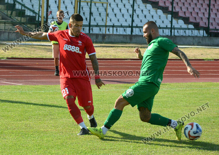 „Саяна Хасково“ с трудна победа над „Загорец“, Ахмед Осман герой за домакините