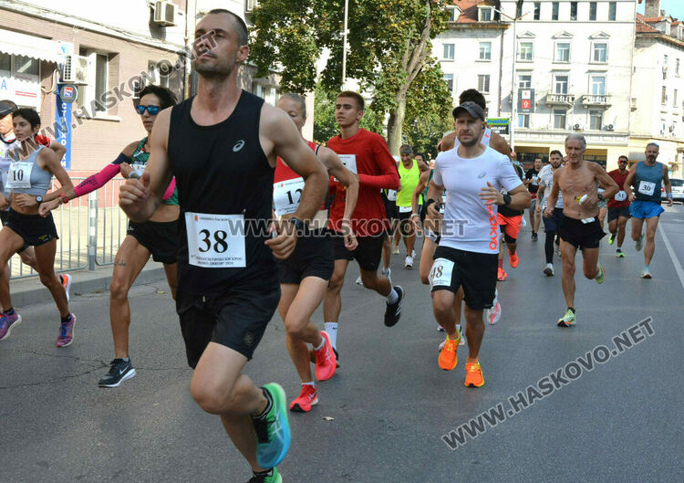 Столичани спечелиха кроса „Ванко Дяков“