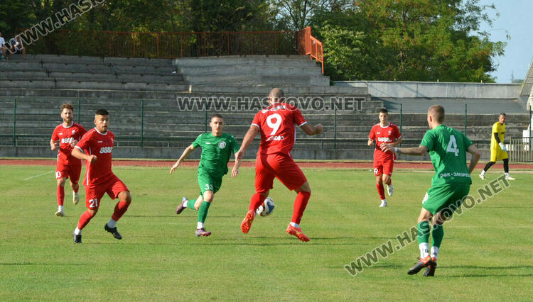 „Саяна Хасково“ с трудна победа над „Загорец“, Ахмед Осман герой за домакините