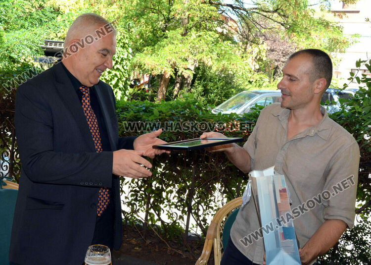 Почетният гражданин на Хасково Николай Вълчев: Приемам отличието като признание за всички хасковски пожарникари