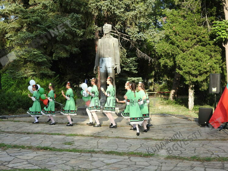 Без тържества за 80-т годишнината от Девети септември в Кърджалийско,БСП се отчита с венци
