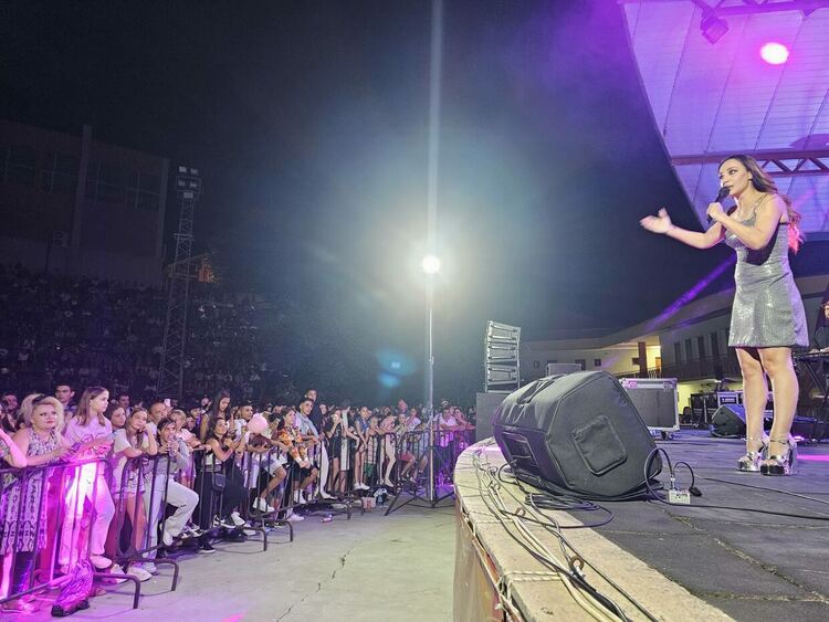 Дивна и Mария Илиева поставиха фантастичен финал на празничната седмица на Хасково