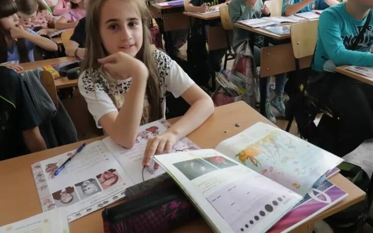 И у нас училища въведоха забрана за мобилни телефони